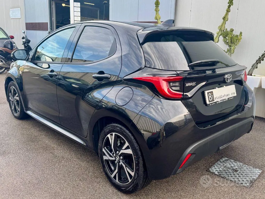 Toyota Yaris 2026 photo 2