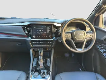 Isuzu Mu-X 2026 photo 4