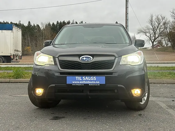 Subaru Forester 2015 photo 2
