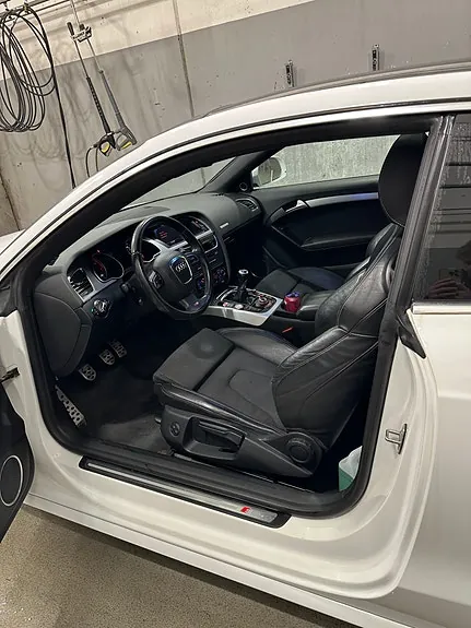 Audi A5 2009 photo 4