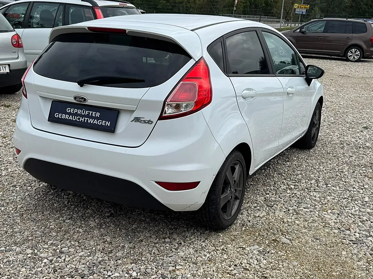 Ford Fiesta 2015 photo 3