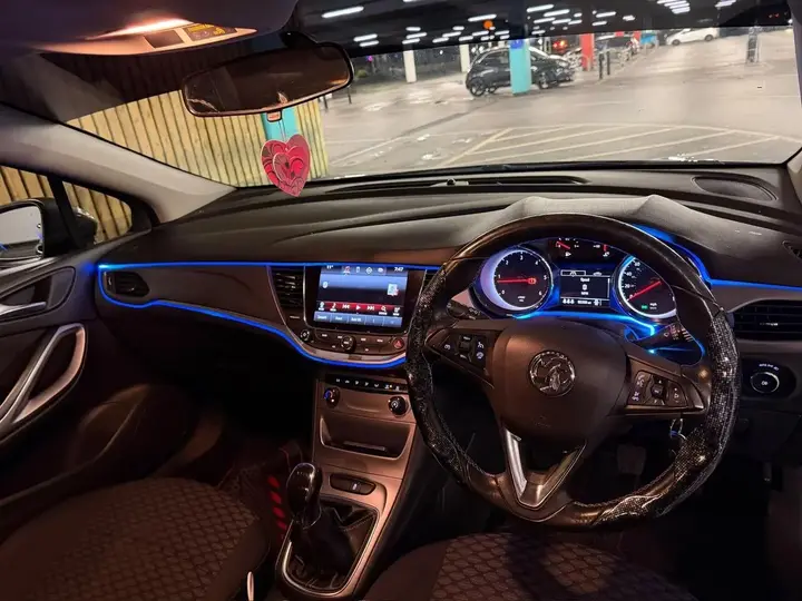 Vauxhall Astra 2017 photo 5