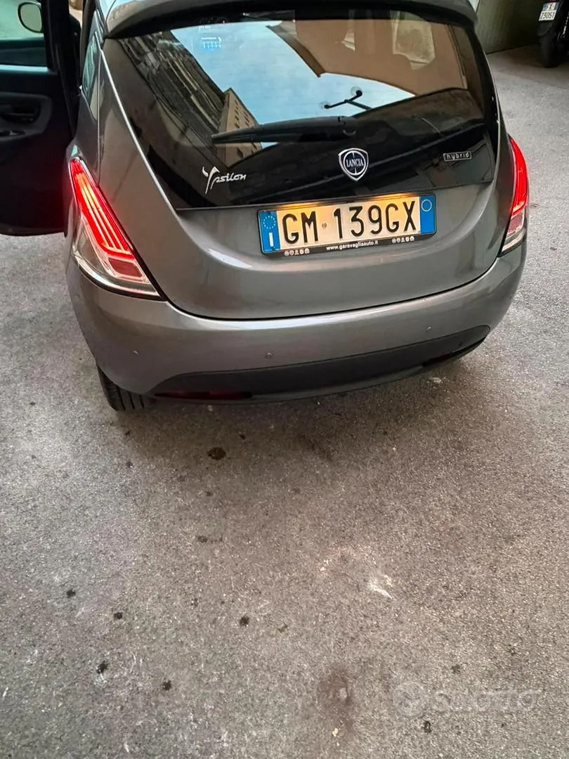 Lancia Ypsilon 2023 photo 4