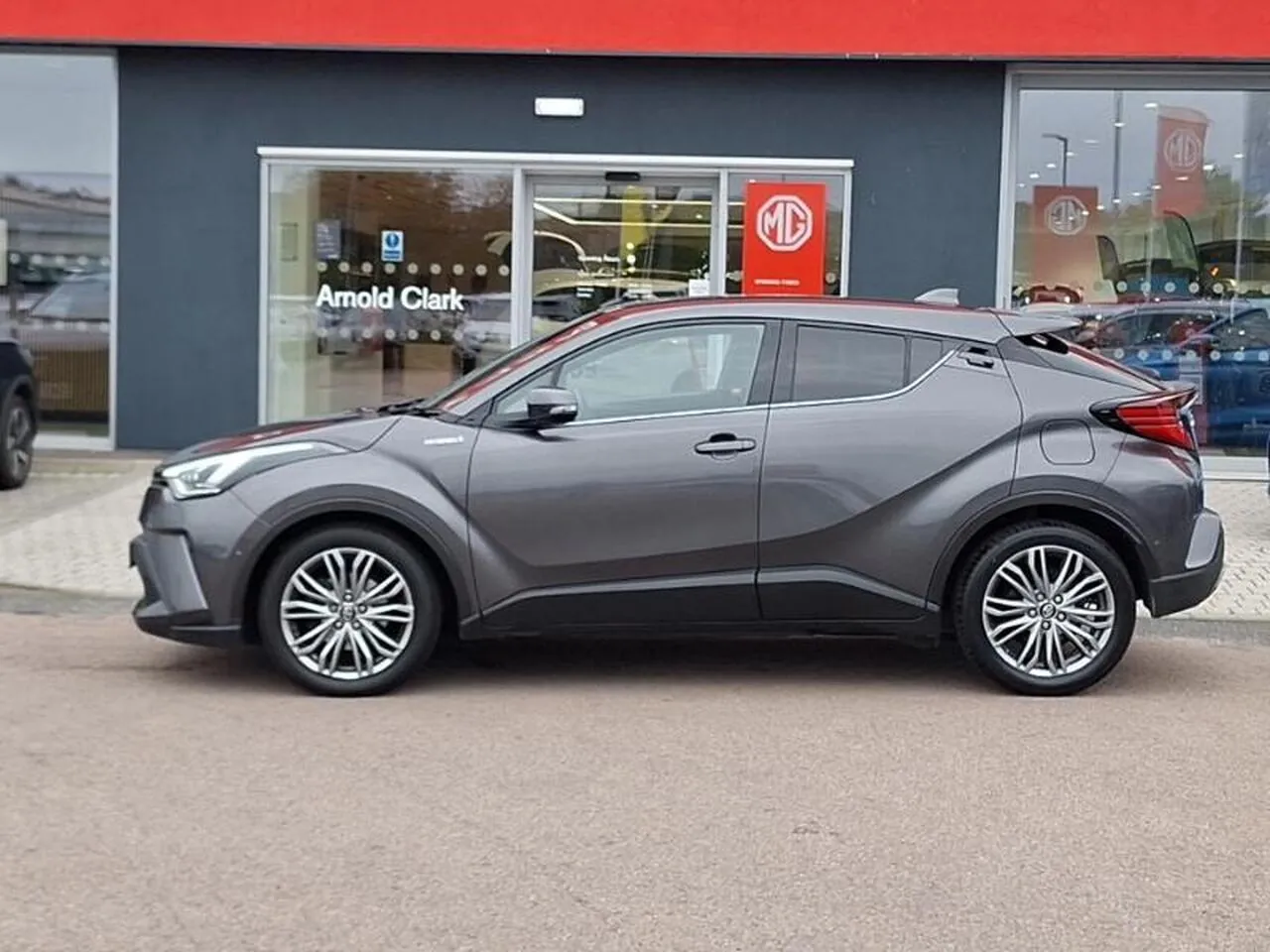 Toyota C-Hr 2021 photo 4