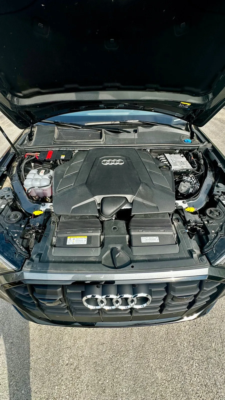 Audi Q7 2022 photo 2