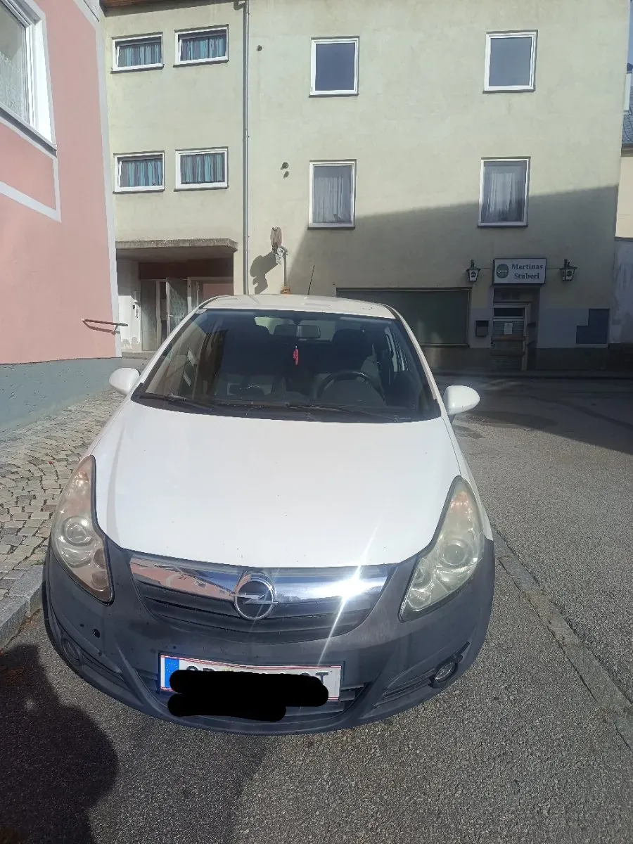 Opel Corsa 2010 photo 2