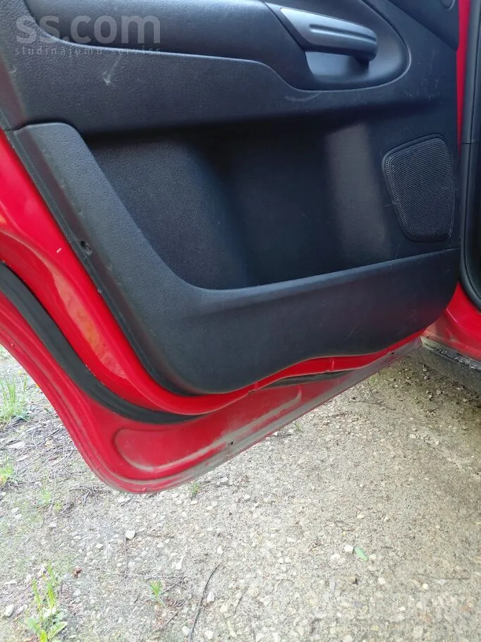 Ford S-Max 2012 photo 3