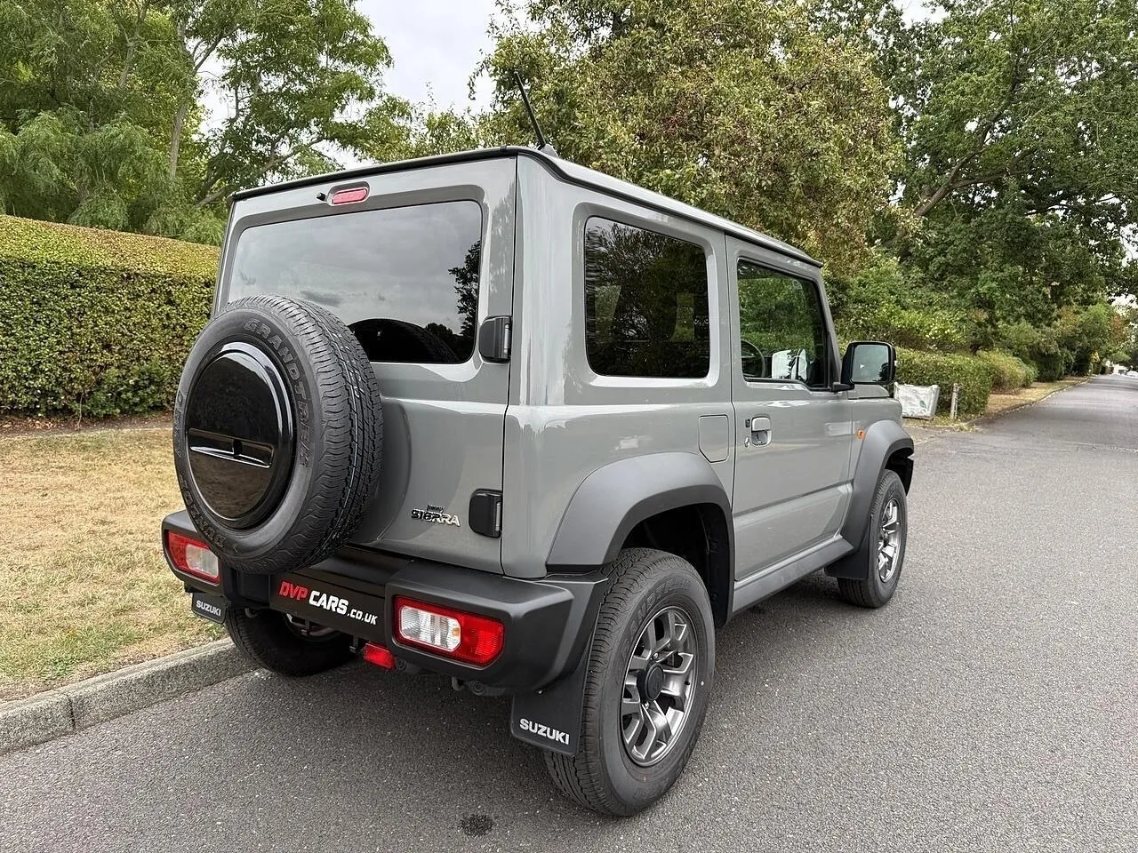 Suzuki Jimny 2024 photo 3