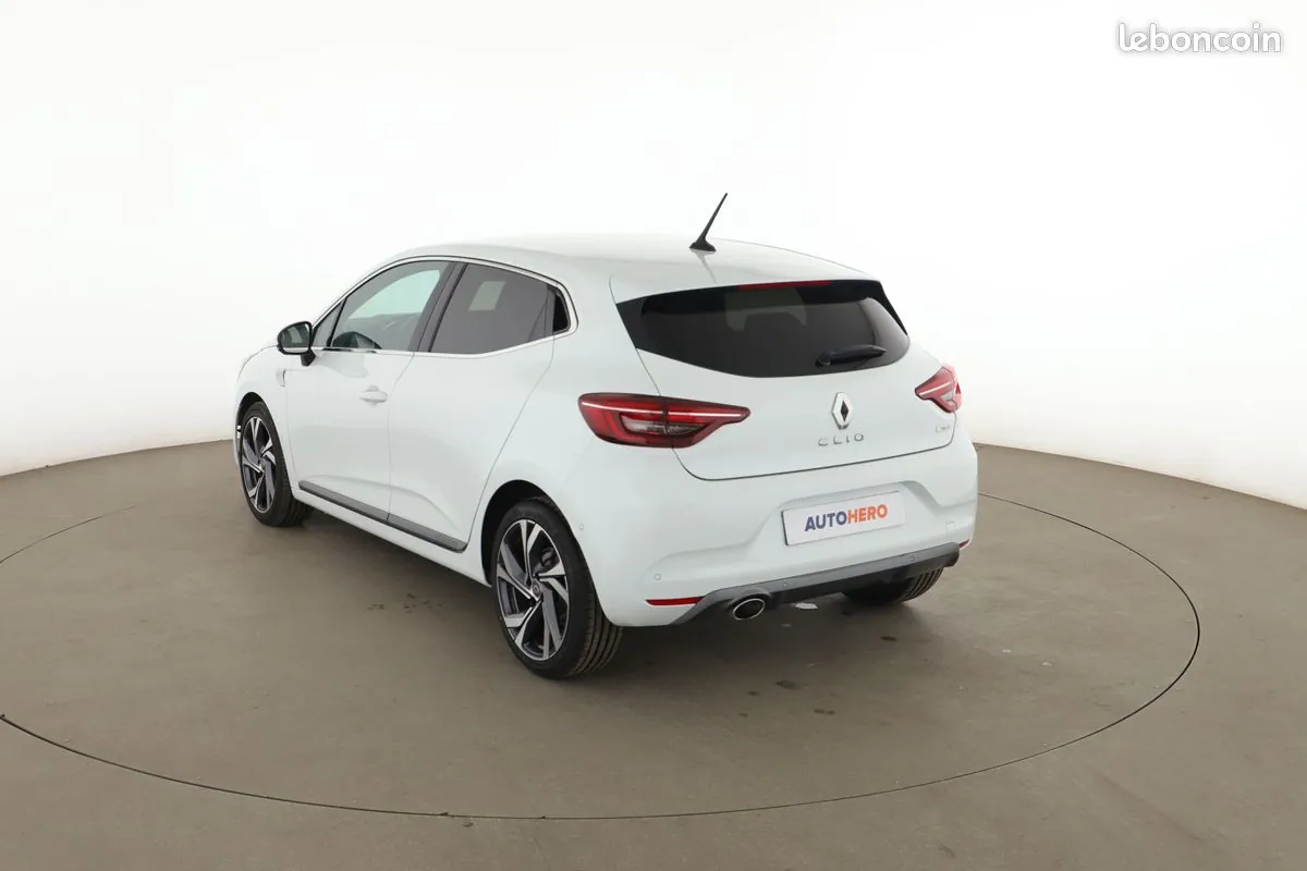 Renault Clio 2021 photo 2