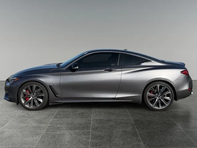Infiniti Q60 2021 photo 2