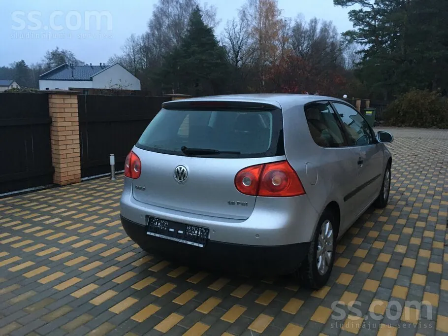 Volkswagen Golf 5 2004 photo 4