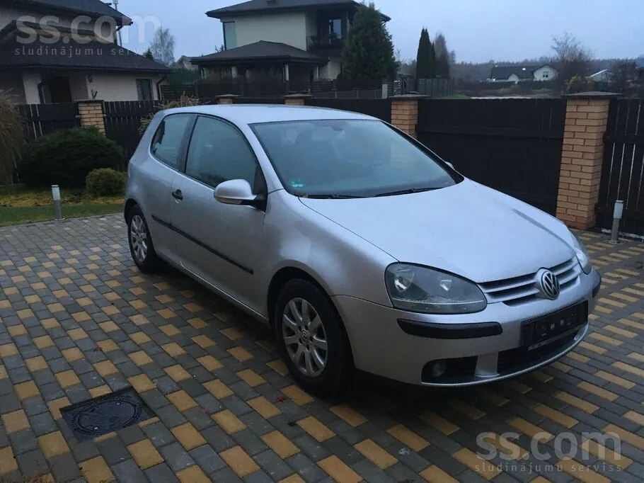Volkswagen Golf 5 2004 photo 2