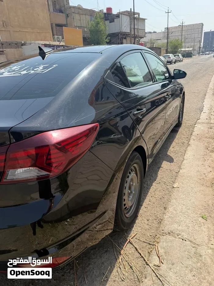 Hyundai Elantra 2019 photo 4