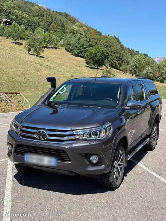 Toyota Hilux 2018 photo 2