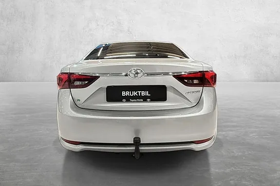 Toyota Avensis 2016 photo 4