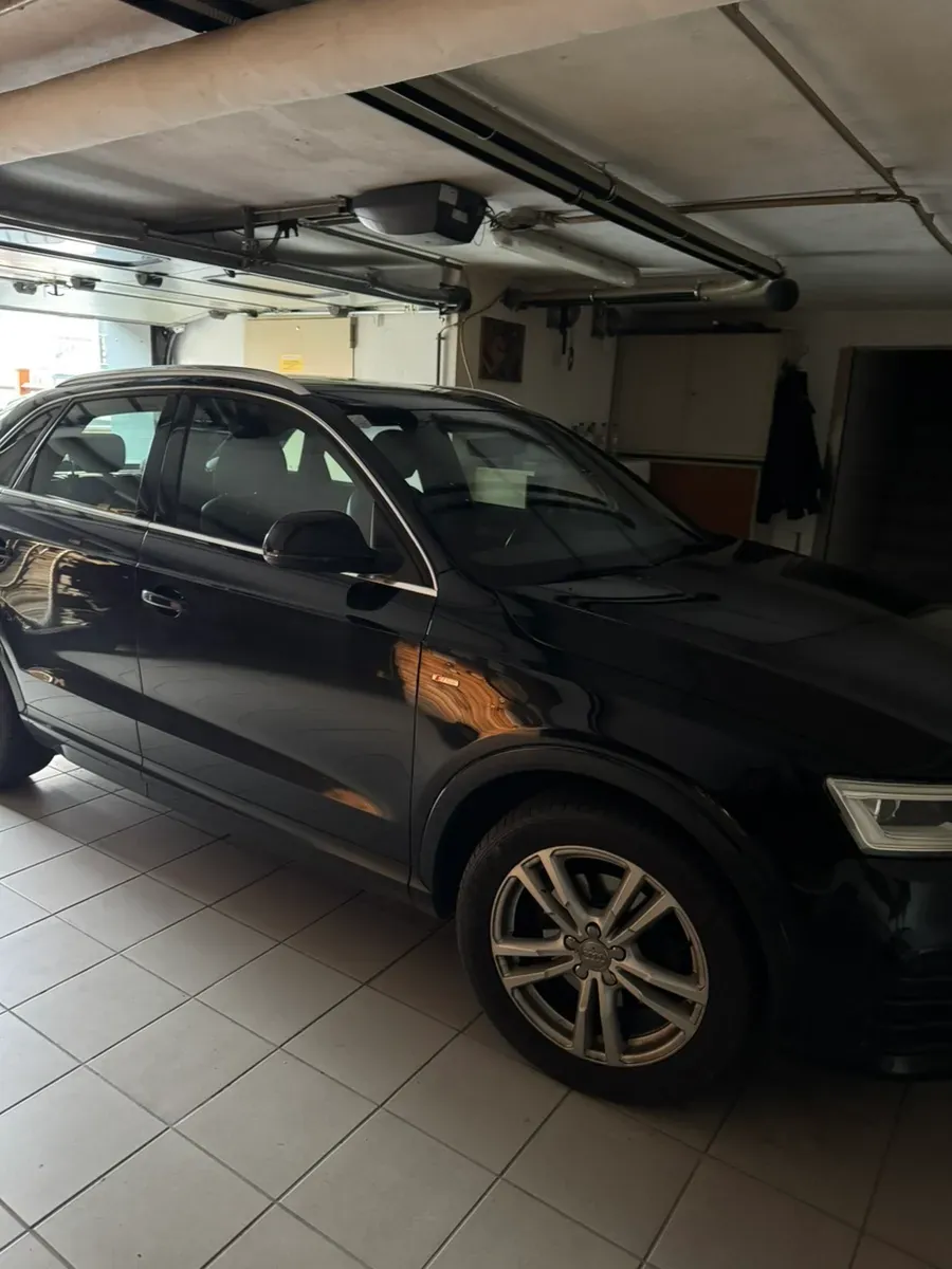 Audi Q3 2015 photo 2