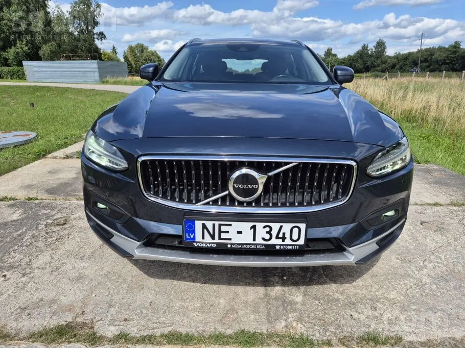 Volvo V90 2021 photo 2
