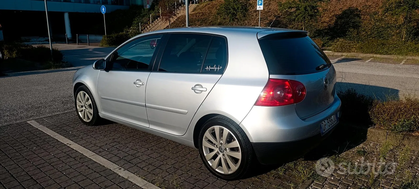 Volkswagen Golf 2008 photo 2