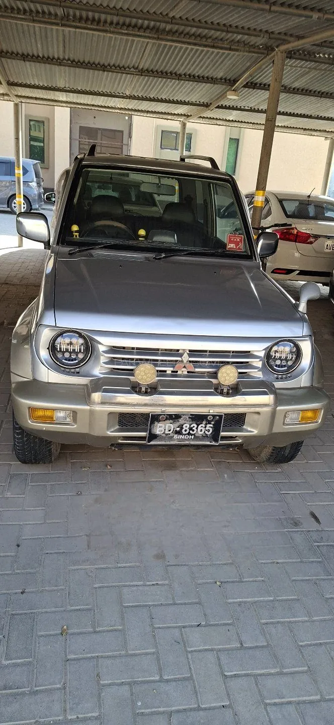 Mitsubishi Pajero Junior