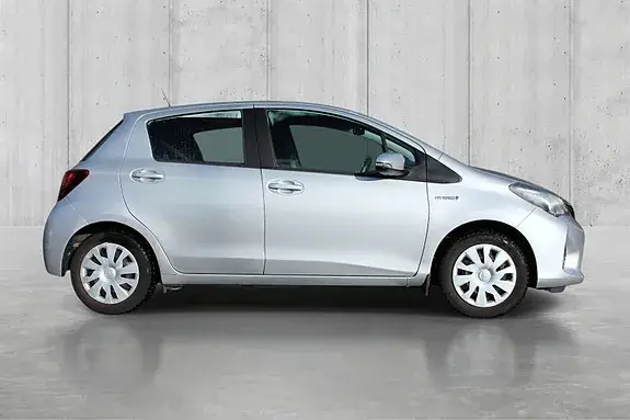 Toyota Yaris 2016 photo 4