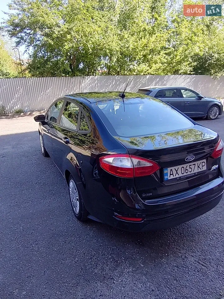 Ford Fiesta 2019 photo 4