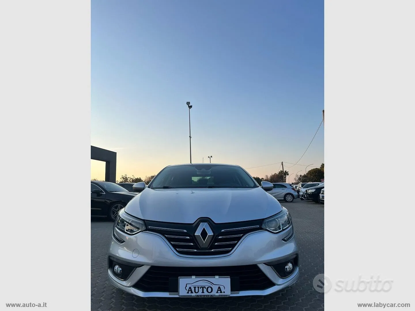 Renault Megane 2016 photo 2