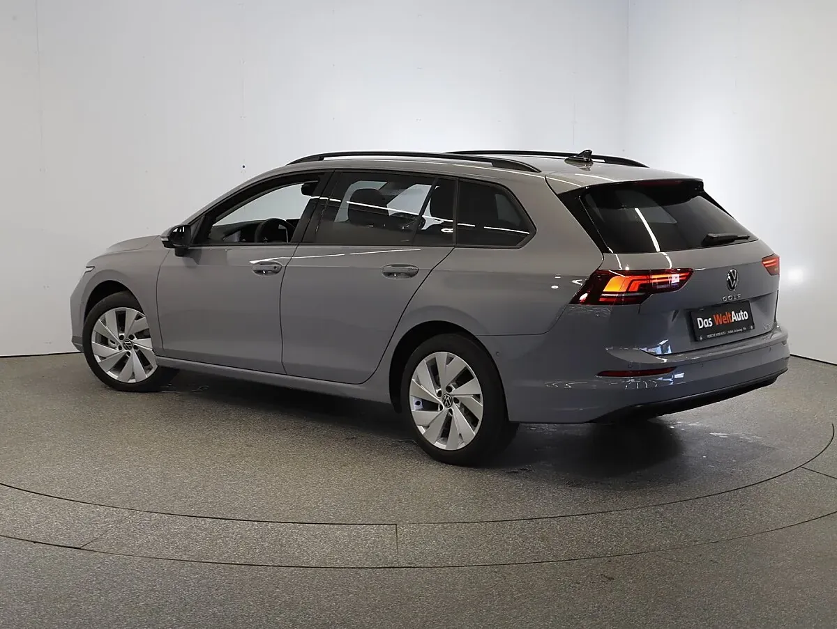 Volkswagen Golf 2026 photo 3