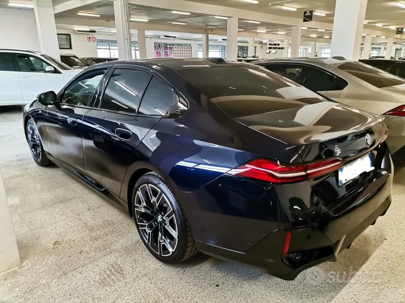 BMW 5 Series 2023 photo 4