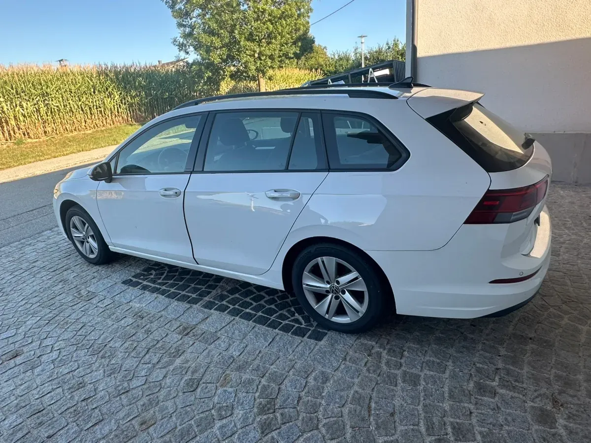 Volkswagen Golf 2022 photo 3