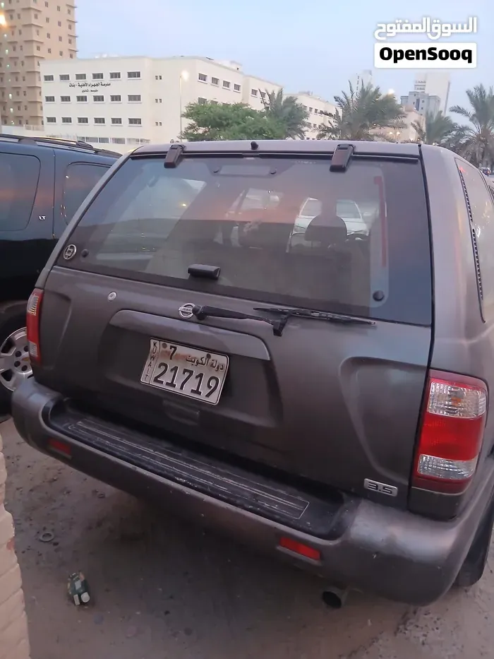 Nissan Pathfinder 2004 photo 4