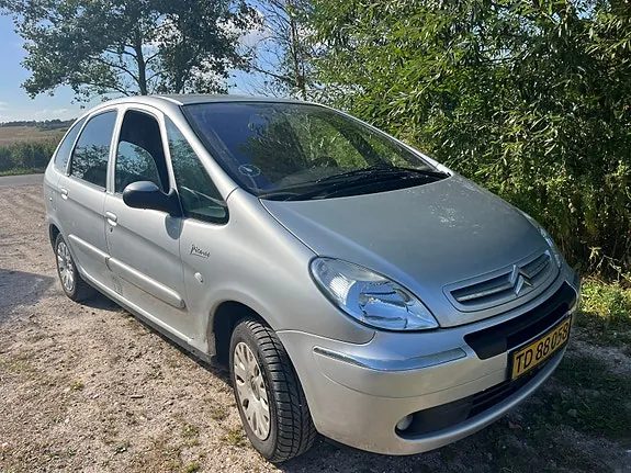 Citroen Xsara Picasso 2004 photo 2