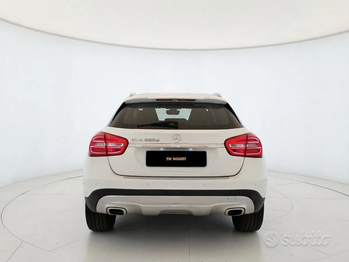 Mercedes-Benz Gla 2017 photo 5