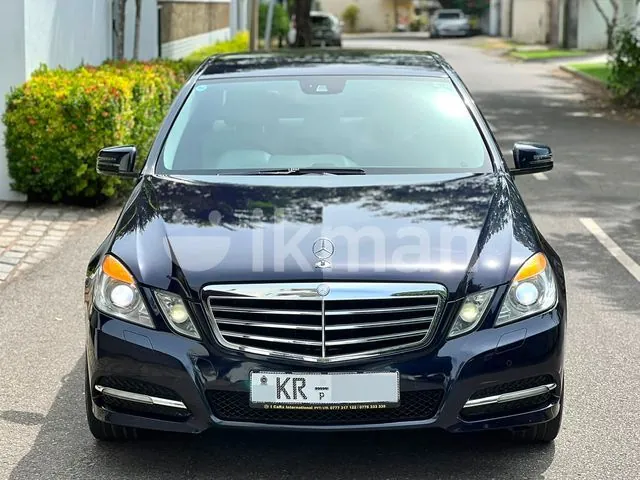 Mercedes-Benz E200 2011 photo 2