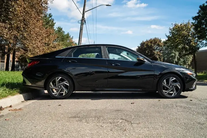Hyundai Elantra 2024 photo 5