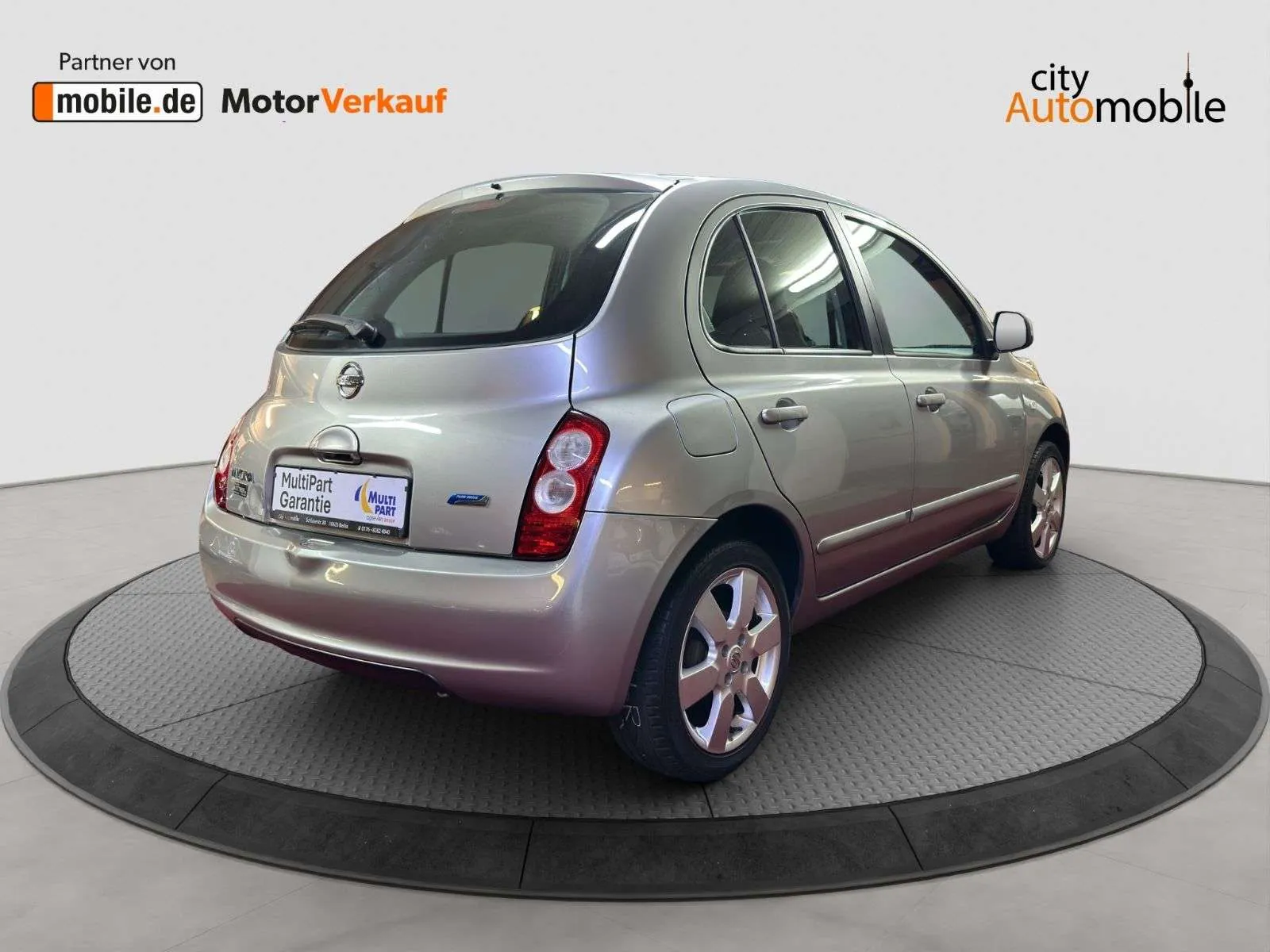Nissan Micra 2010 photo 5