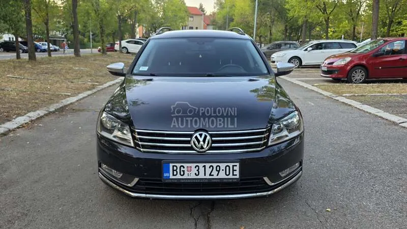 Volkswagen Passat 2011 photo 2