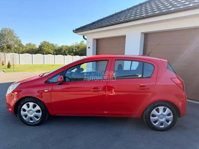 Opel Corsa D 2009 photo 4