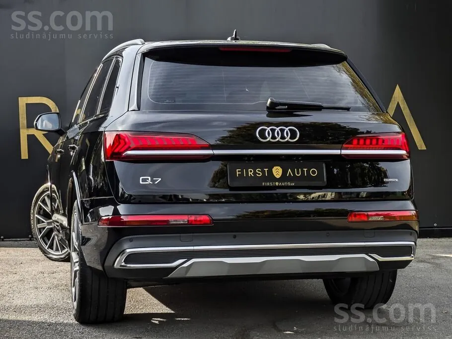 Audi Q7 2021 photo 4