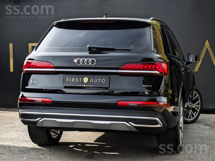 Audi Q7 2021 photo 3