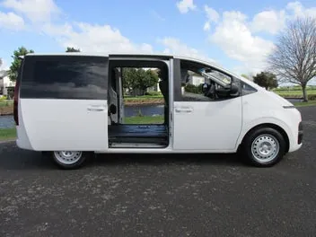 Hyundai Staria 2022 photo 4