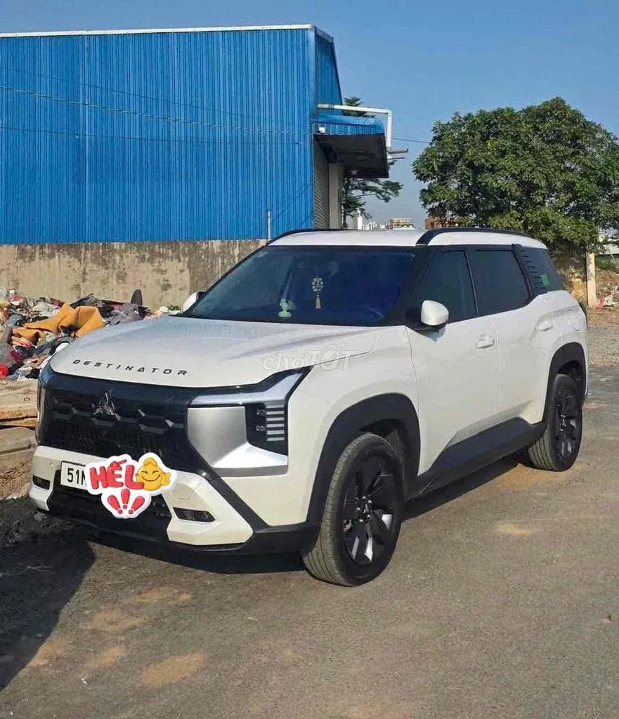Mitsubishi Destinator