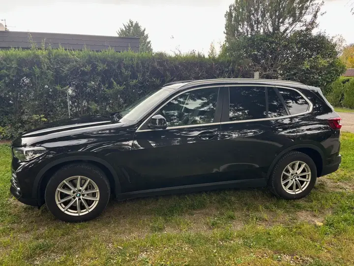 BMW X5 2021 photo 2