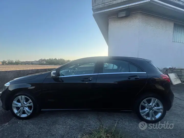 Mercedes-Benz A 180 2019 photo 4