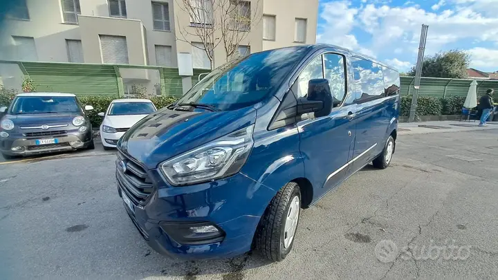 Ford Tourneo Custom 2022 photo 2