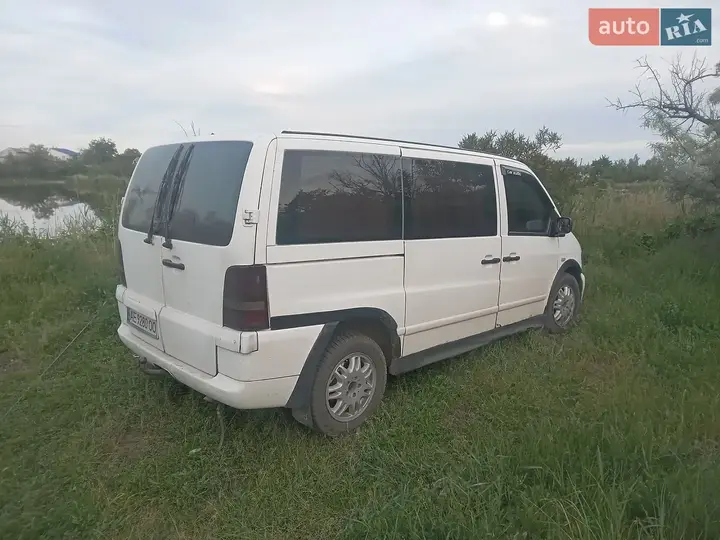 Mercedes-Benz Vito 2000 photo 2