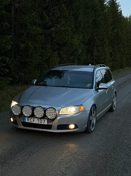 Volvo V70 2009 photo 4