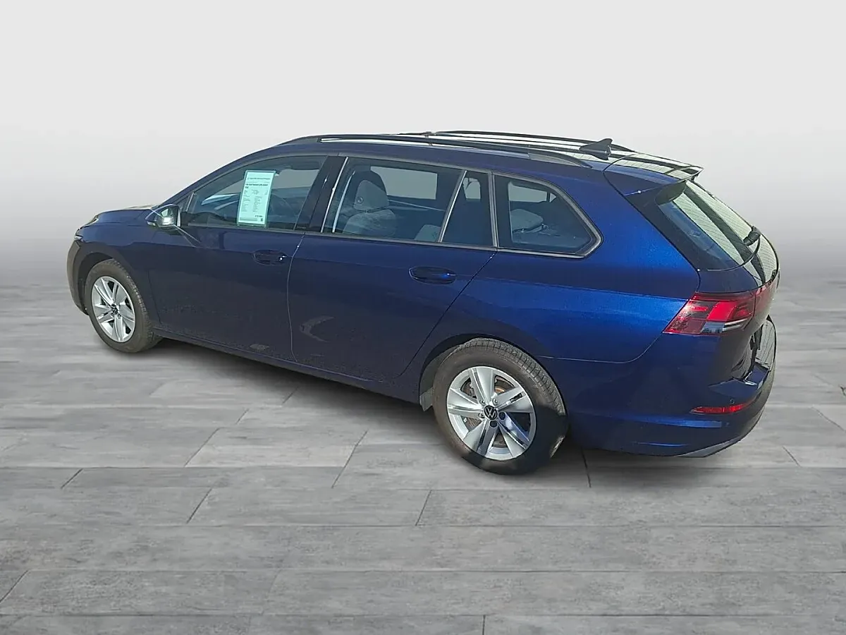 Volkswagen Golf 2023 photo 3