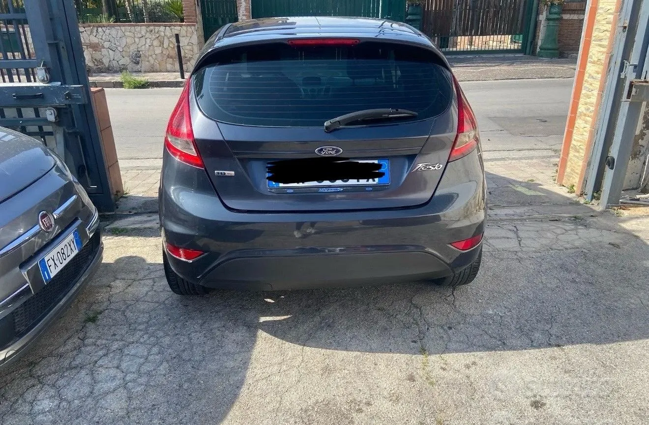 Ford Fiesta 2010 photo 5