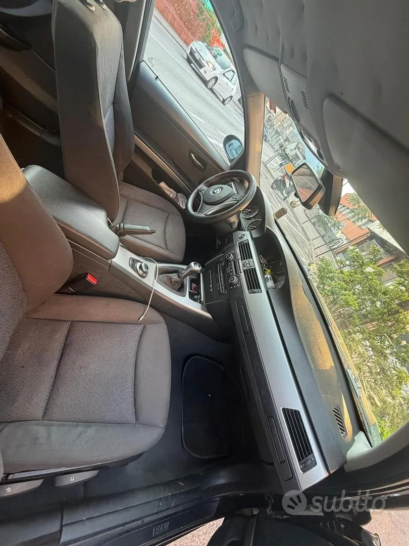 BMW 320D 2007 photo 5