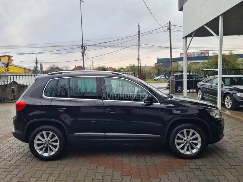 Volkswagen Tiguan 2012 photo 2